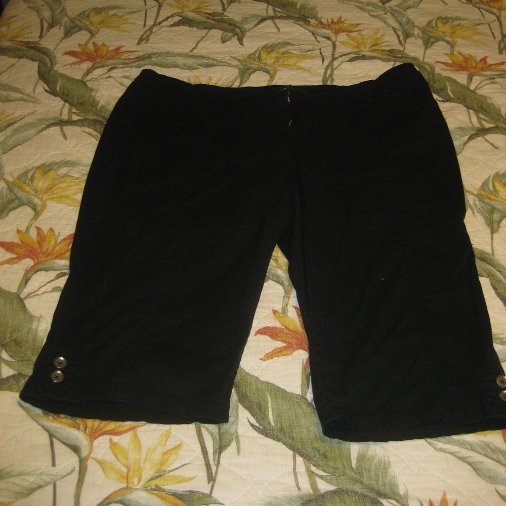 JM Collection Capris
